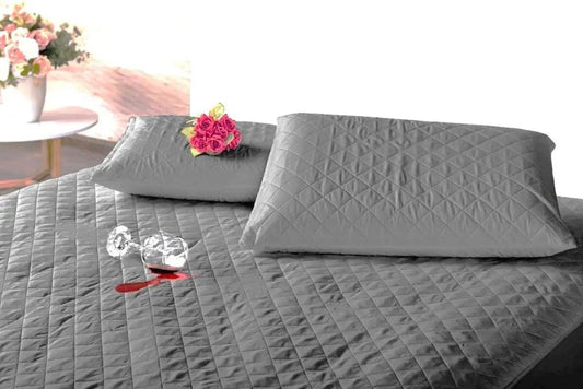 Kit Protetor de Colchão Impermeável + Fronhas Mateladas
